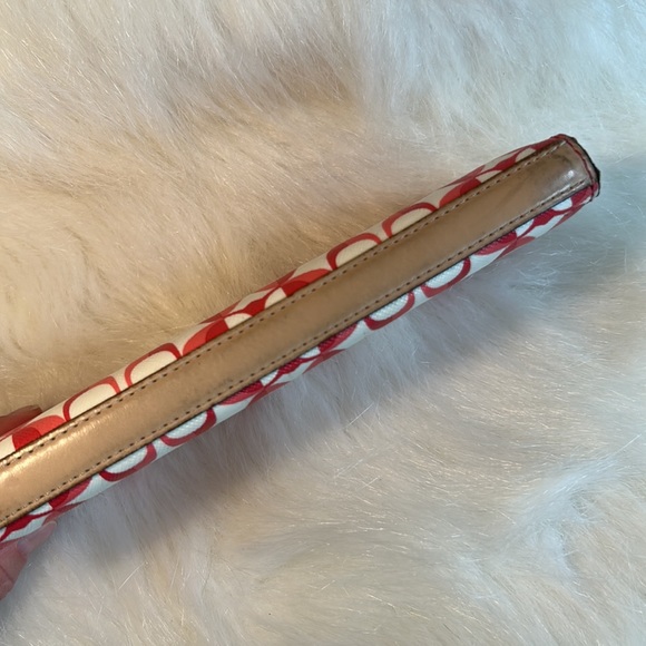 Women’s Coach Pink Signature Wallet with zipper closure. Like new - Picture 3 of 8